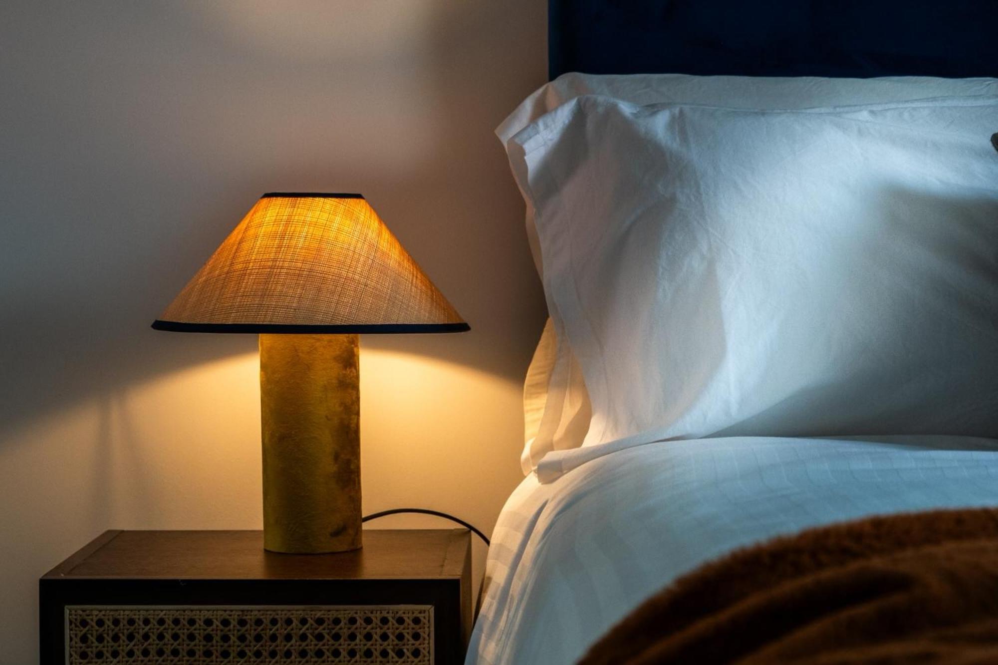 Luxurious & Glamorous Centrally Located 2 Bedroom 2 Bathroom - - Secure Parking - Netflix Birmingham