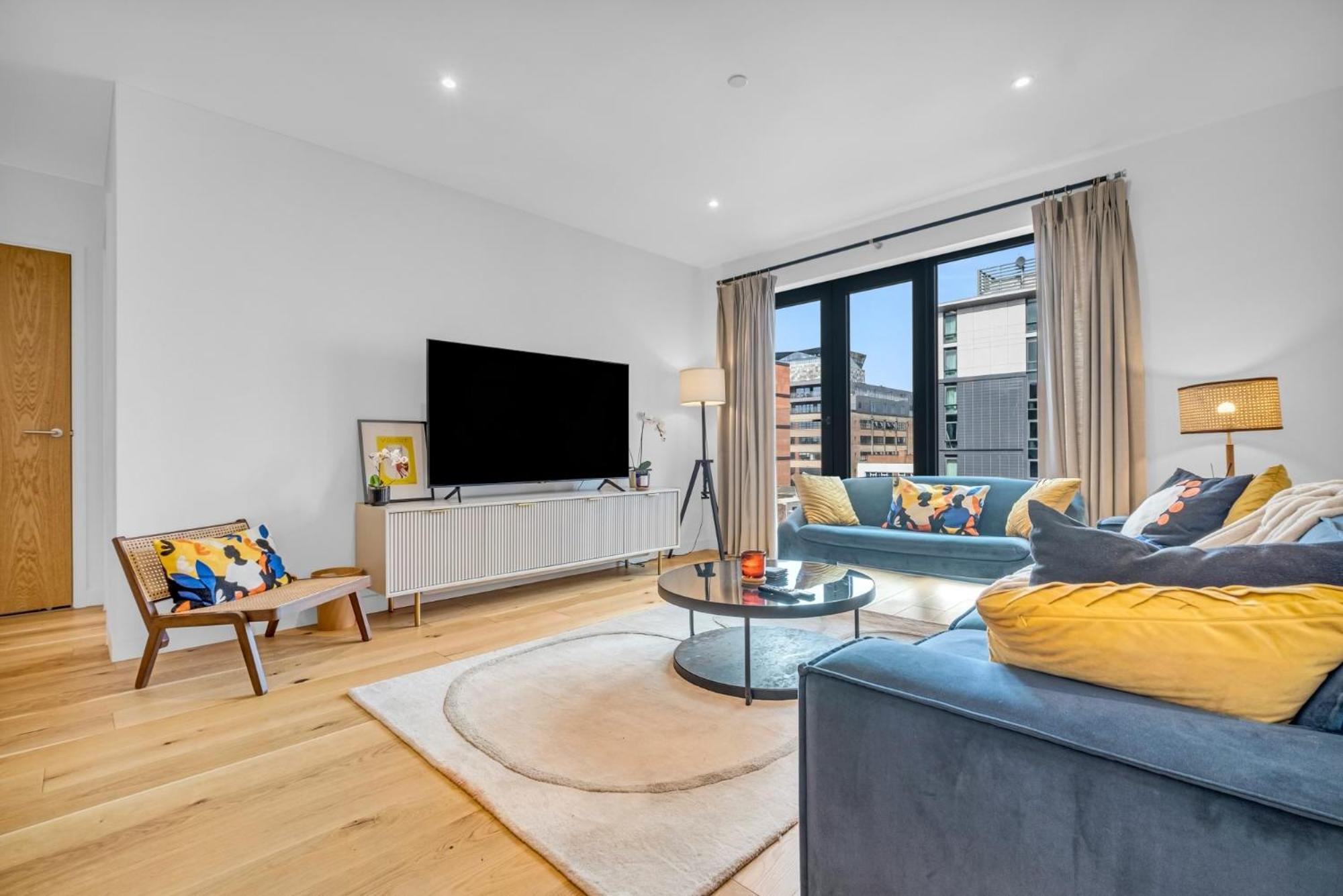Apartment Luxurious & Glamorous Centrally Located 2 Bedroom 2 Bathroom - - Secure Parking - Netflix Birmingham
