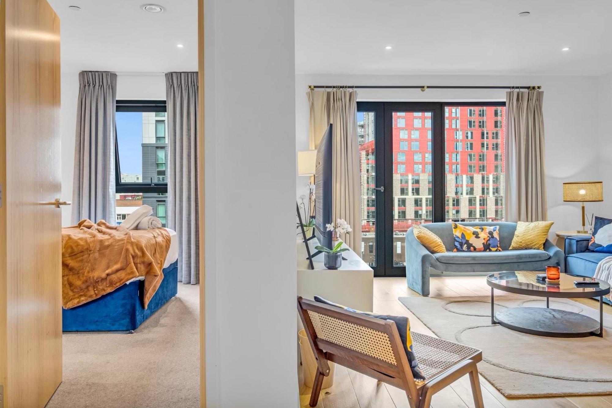 Luxurious & Glamorous Centrally Located 2 Bedroom 2 Bathroom - - Secure Parking - Netflix Birmingham