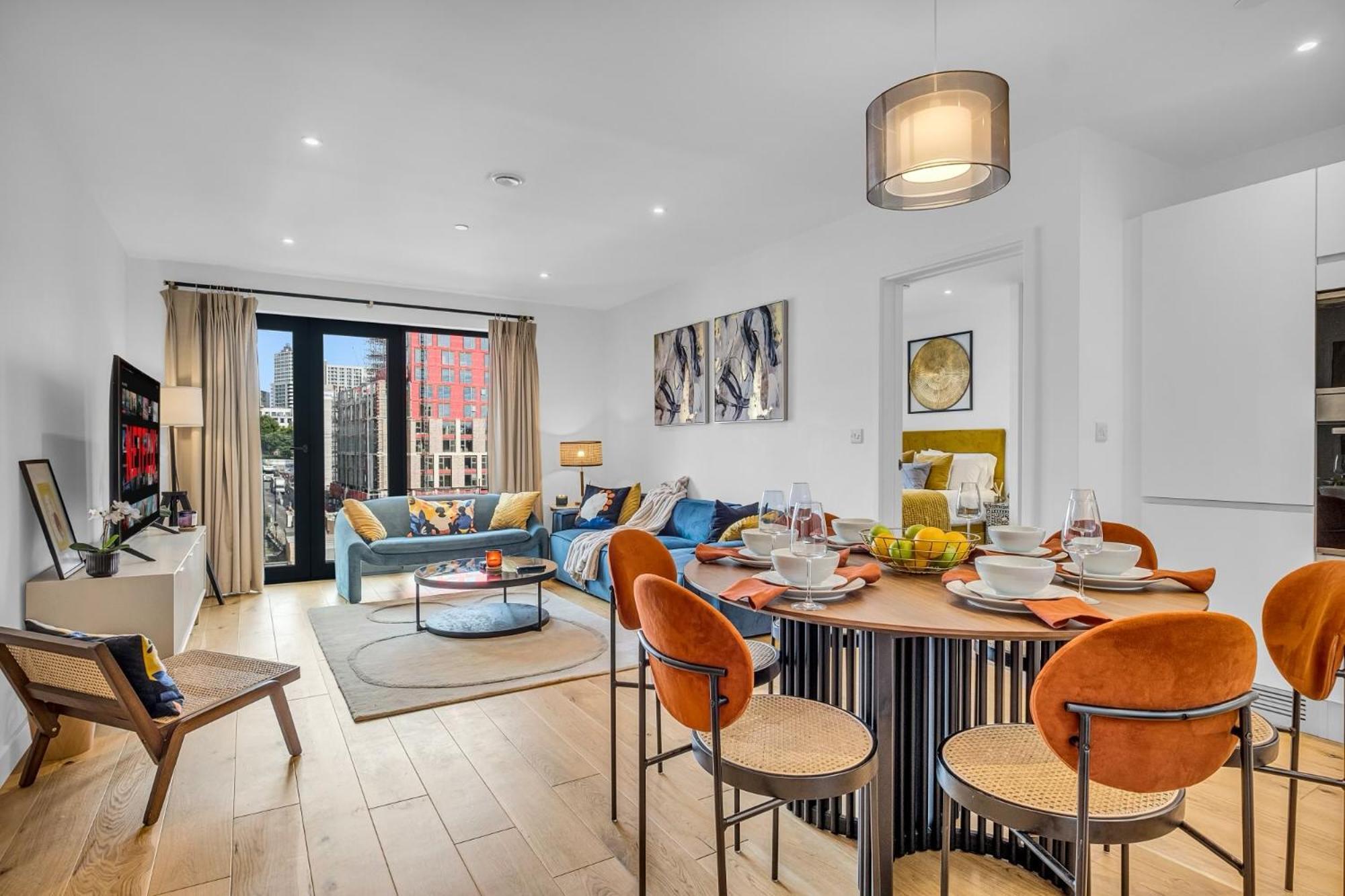 Luxurious & Glamorous Centrally Located 2 Bedroom 2 Bathroom - - Secure Parking - Netflix Birmingham